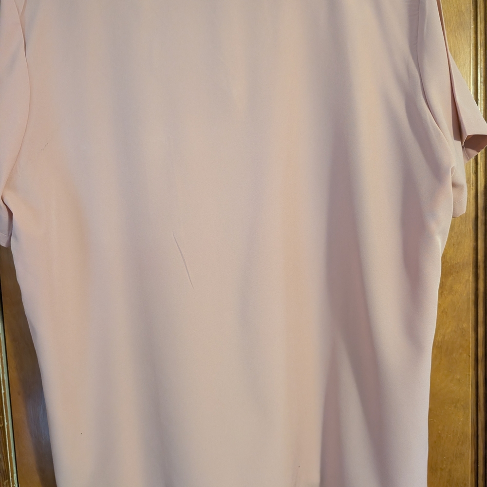 Pink Scrub Set with Pockets - Picture 11 of 13